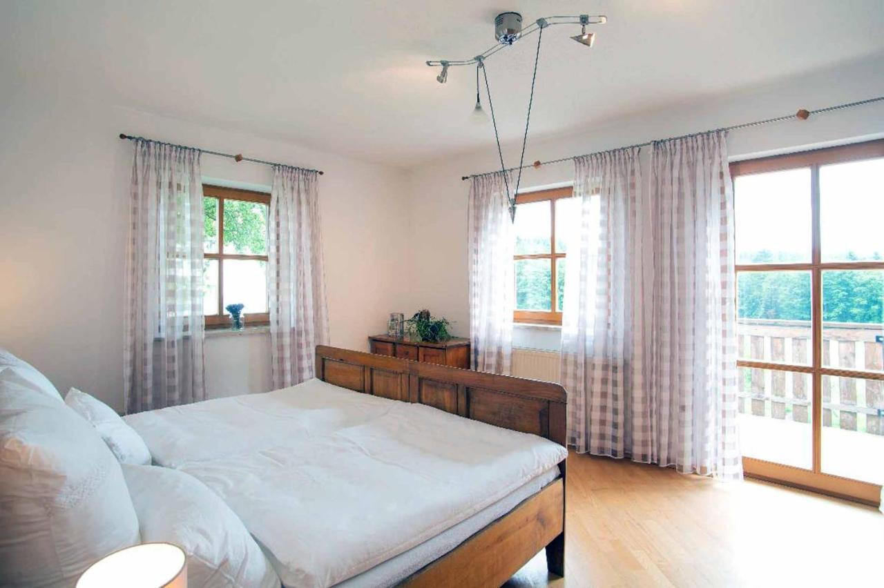Ferienwohnung Miedl Хауценберг Екстериор снимка