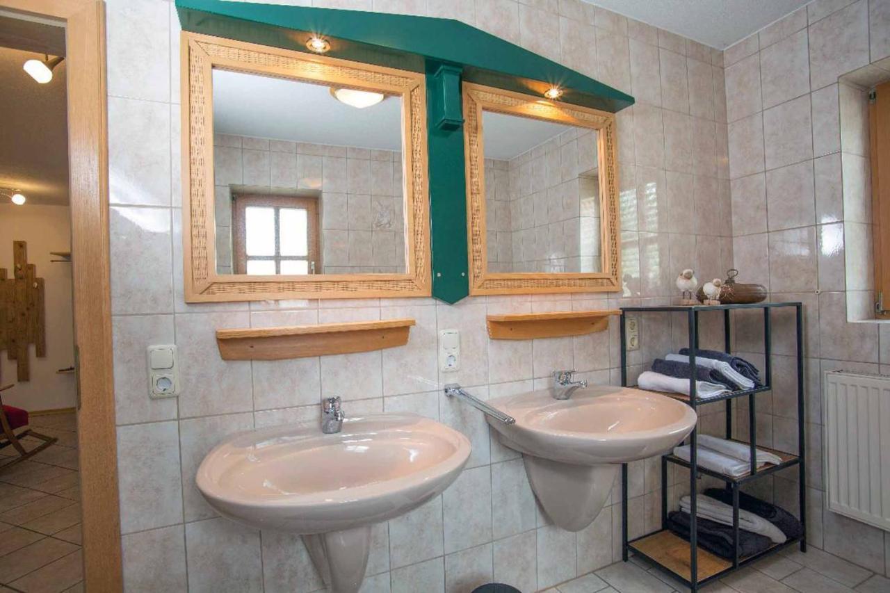 Ferienwohnung Miedl Хауценберг Екстериор снимка